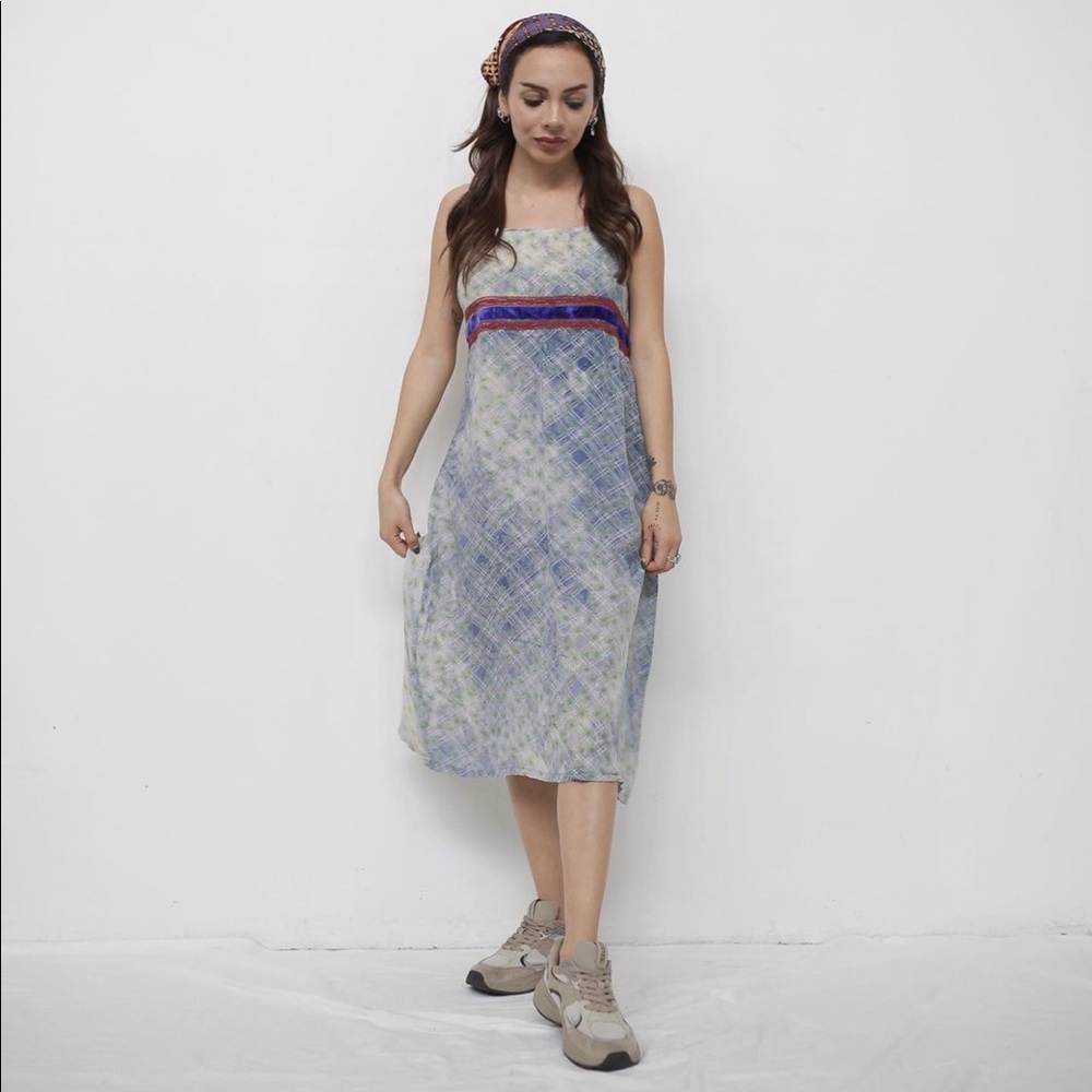 Vintage Floral Midi Dress